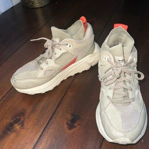 Brand black Los Angeles Tennis Shoes